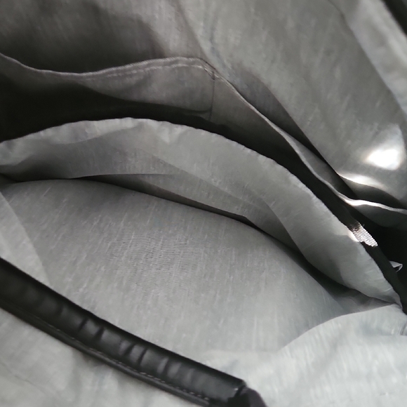 Sherpani Green / Grey Anti Theft Convertible Tote Backpack - Picture 5 of 12